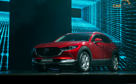 Mazda CX-30 cập bến thị trường Việt Nam: Có 2 phiên bản, giá cao nhất tới 900 triệu đồng