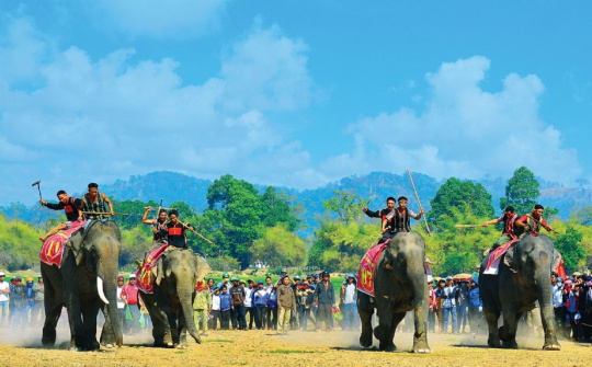 Phát triển hoạt động du lịch văn hóa theo hướng bền vững tại vùng Tây Nguyên