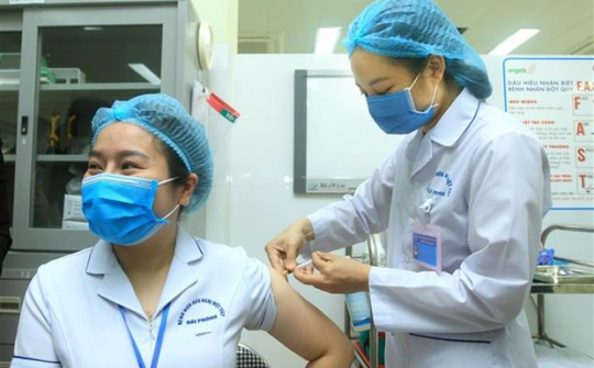 Ý kiến trái chiều về bản quyền sáng chế vắc-xin Covid-19