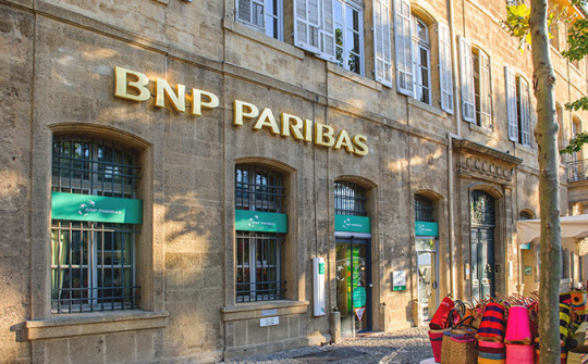 Pháp cân nhắc việc quốc hữu hóa các công ty lớn