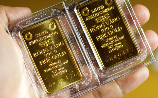 Giá vàng tiếp tục đi ngang, quanh mốc 56 triệu đồng/lượng