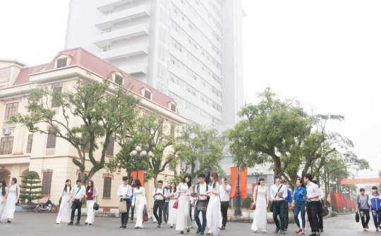 Trường Đại học Kinh tế - Kỹ thuật Công nghiệp 65 năm xây dựng và phát triển