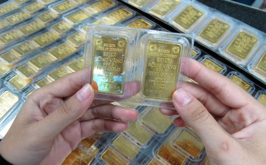 Giá vàng thế giới lập đỉnh cao nhất 4 tháng trở lại đây