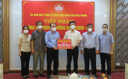 EVNNPC ủng hộ 1 tỷ đổng chung tay cùng Bắc Giang, Bắc Ninh phòng chống dịch Covid-19