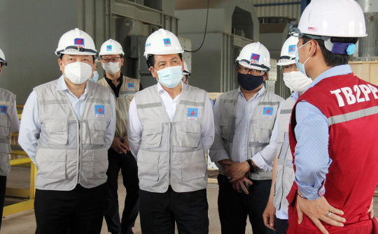 Đẩy nhanh tiến độ thực hiện các dự án lớn, trọng điểm