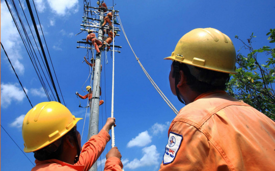 Điện thương phẩm tháng 4 tăng 12% so với cùng kỳ