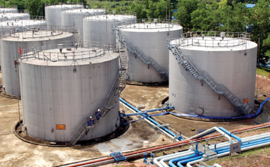 Tiếp cận mô hình hiệu quả cao để đánh giá thực trạng ngành Xăng dầu Việt Nam