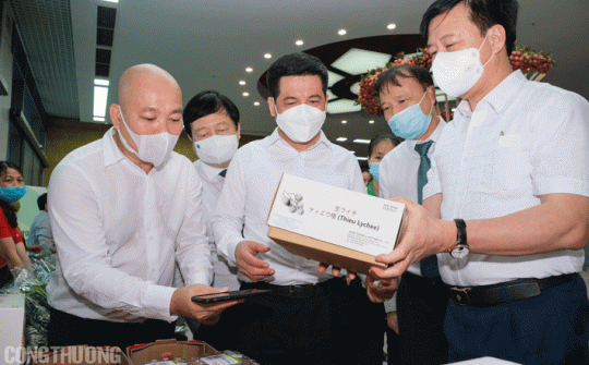 Tiêu thụ nông sản giữa làn sóng dịch Covid-19 thứ tư: Chiến dịch bài bản chưa từng có