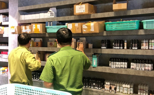 QLTT Hà Nội: Một lượng lớn thuốc lá điện tử không rõ nguồn gốc bị thu giữ