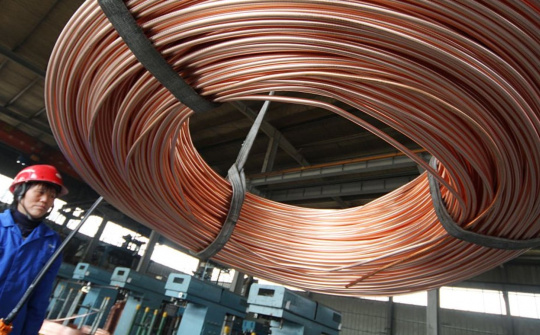 Thế giới đối mặt tình trạng thiếu hụt trầm trọng đồng