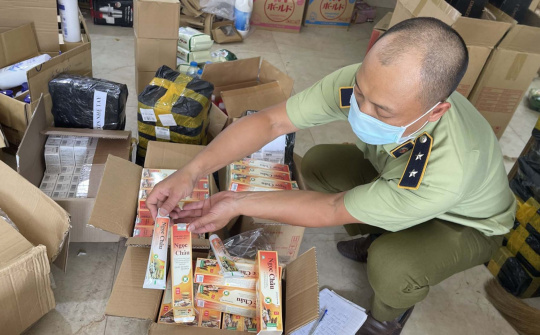 Thu giữ hàng ngàn tuýp kem đánh răng giả được rao bán trên Lazada