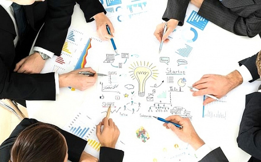 Phát triển năng lực đổi mới sáng tạo của doanh nghiệp Việt Nam trong thời đại công nghiệp 4.0