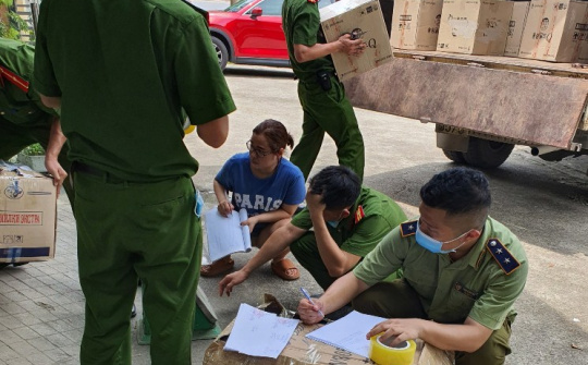 Quản lý thị trường Bắc Kạn: Liên tục phát hiện thu giữ thực phẩm không rõ nguồn gốc xuất xứ và hàng hóa giả nhãn hiệu