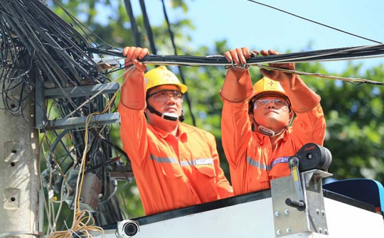 Ngành Điện dồn sức để luôn hoàn thành tốt “nhiệm vụ kép”