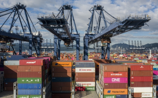 Tắc nghẽn các cảng phía Nam Trung Quốc đe doạ nghiêm trọng chuỗi cung ứng toàn cầu