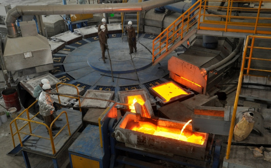 Đón mẻ đồng đầu tiên từ Nhà máy luyện đồng Bản Qua