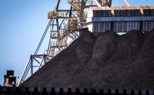 Trung Quốc: Xả bán 10 triệu tấn than nhằm hạ nhiệt giá than cao kỷ lục