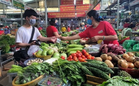 Thành phố Hồ Chí Minh mở cửa hoạt động trở lại 40 chợ truyền thống