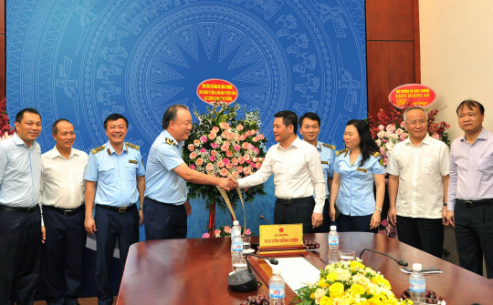 Bộ trưởng Công Thương: Quản lý thị trường phát huy sức mạnh tập thể, kiên quyết chống hàng giả
