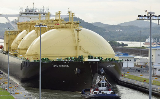 Nắng nóng gay gắt đẩy giá khí LNG toàn cầu chạm mức kỷ lục