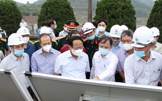 Yêu cầu đảm bảo hoàn thành Dự án NMTĐ Hòa Bình mở rộng vào năm 2024