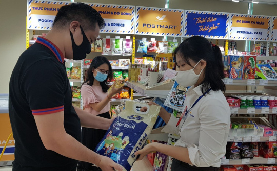 Bưu điện Hà Nội bán hàng bình ổn giá cho người dân Thủ đô