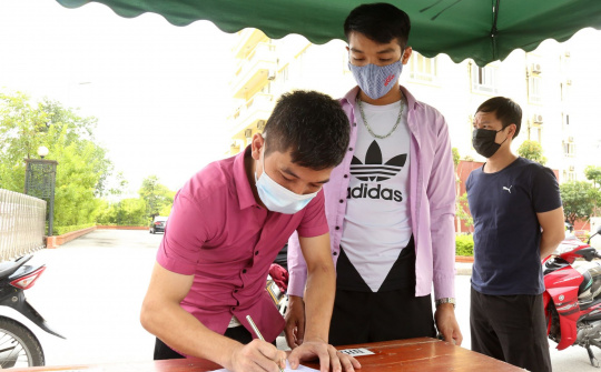 Than Nam Mẫu kiểm tra phòng dịch và điều kiện ăn ở của người lao động tại chung cư
