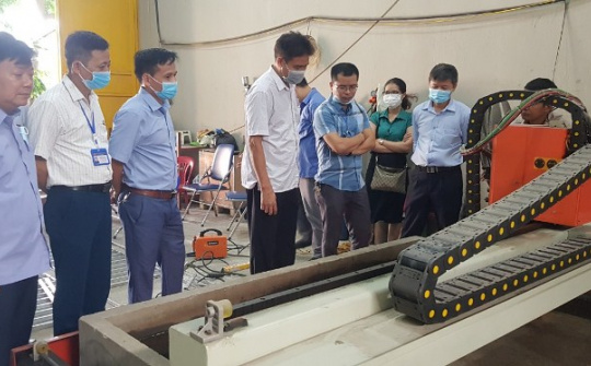 Trung tâm Phát triển Công Thương Vĩnh Phúc: Nghiệm thu đề án “Hỗ trợ kinh phí đầu tư máy móc thiết bị tại Cơ sở sản xuất Minh Tuyến”