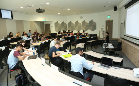 Một số cách tiếp cận và tiêu chuẩn đánh giá chương trình đào tạo bậc đại học