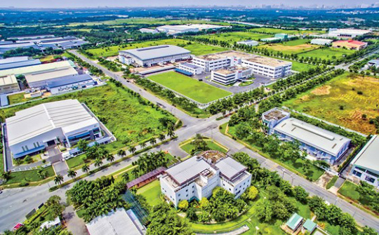 Pháp luật về bảo vệ môi trường ở các khu công nghiệp: một số vấn đề cần đặt ra