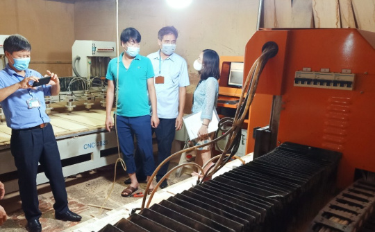 Vĩnh Phúc: Nghiệm thu đề án “Hỗ trợ kinh phí đầu tư máy móc  thiết bị tiên tiến trong sản xuất Mộc”
