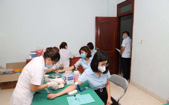 Công ty Môi Trường - TKV tổ chức khám sức khỏe cho người lao động