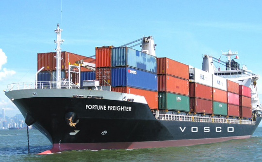 Để vận tải hàng xuất khẩu Việt Nam thông suốt