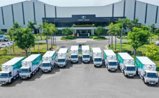 THACO trao tặng 126 xe chuyên dụng vận chuyển vắc xin và phục vụ tiêm chủng lưu động