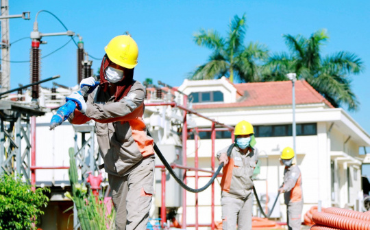 EVNNPC sẽ hoàn thành chuyển đổi số hợp đồng mua bán điện trong tháng 11/2021