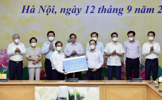 BIDV ủng hộ 25 tỷ đồng chung tay thực hiện chương trình “Sóng và máy tính cho em”