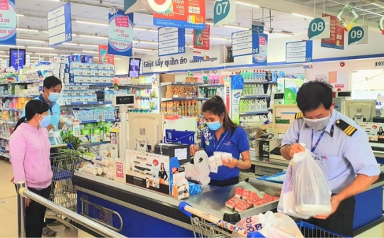 Các siêu thị của Saigon Co.op tại vùng xanh bắt đầu đón khách