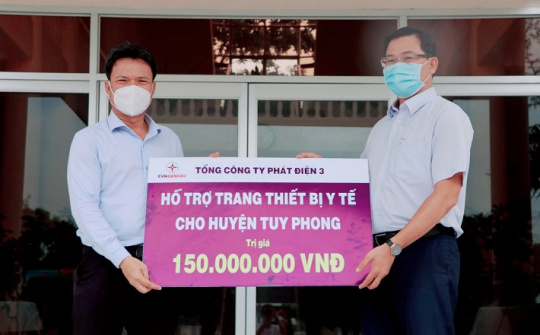 EVNGENCO3 trao tặng trang thiết bị y tế hỗ trợ công tác phòng chống dịch COVID-19 huyện Tuy Phong