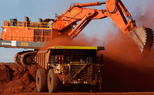 Giá quặng sắt giảm mạnh về sát ngưỡng 100 USD/tấn