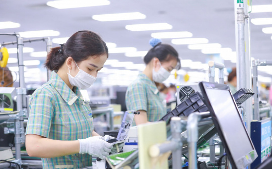 Kinh tế Việt Nam sẽ phục hồi nếu đại dịch được kiểm soát vào cuối năm nay