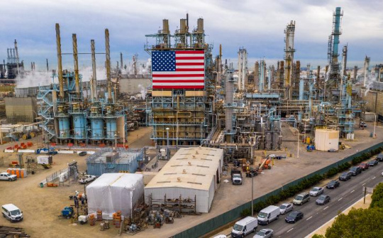 Giá dầu thô suy giảm sau báo cáo việc làm tiêu cực của Hoa Kỳ