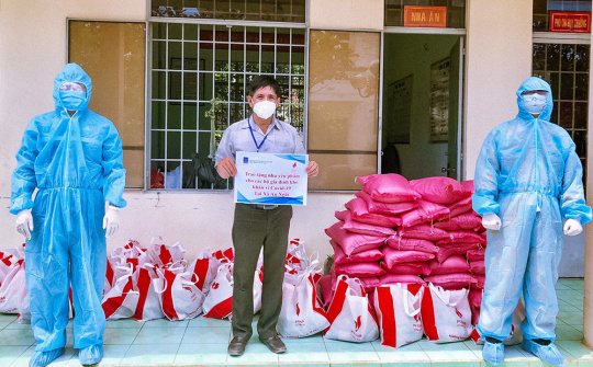 Các đơn vị PV GAS tích cực hỗ trợ người dân phòng chống dịch