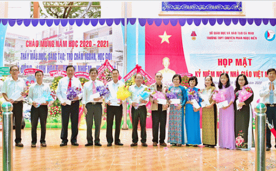 Trường THPT Chuyên Phan Ngọc Hiển: Vững bước tuổi 30