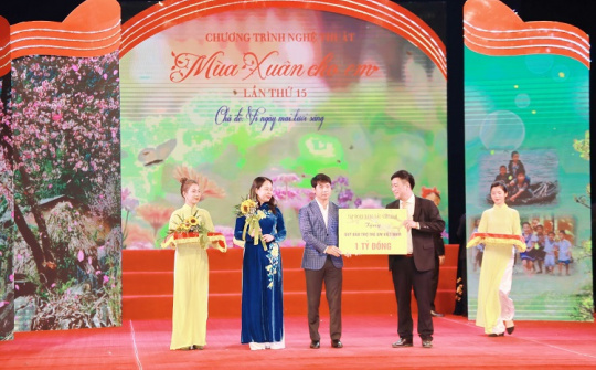 Petrolimex trao tặng 1 tỷ đồng tại chương trình “Mùa xuân cho em” lần thứ 15