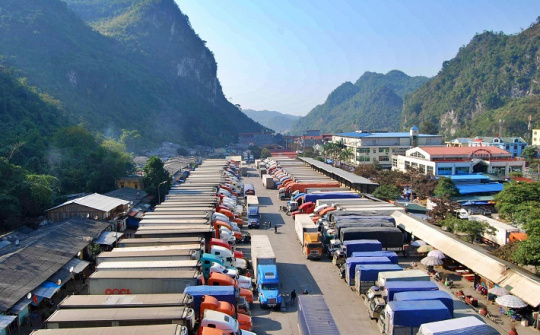 Triển khai chức năng cảnh báo chống ùn tắc hàng hóa tại các cửa khẩu đường bộ