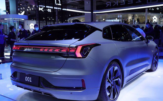 Bất chấp dịch bệnh, doanh số bán xe ở Trung Quốc vẫn tăng trưởng trong năm 2021