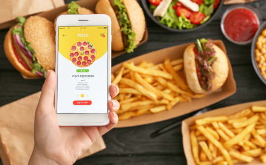 Giải pháp ứng dụng mô hình “Bếp trên mây” trong ngành F&B tại Việt Nam