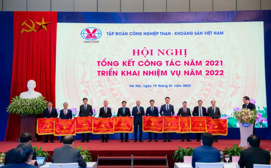 Ngành Than vượt khó thực hiện thắng lợi mục tiêu kép