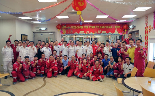 Xuân ấm nghĩa tình Dầu khí