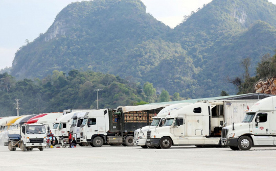 Phấn đấu trước Tết Nguyên đán không còn xe ùn tắc tại các cửa khẩu